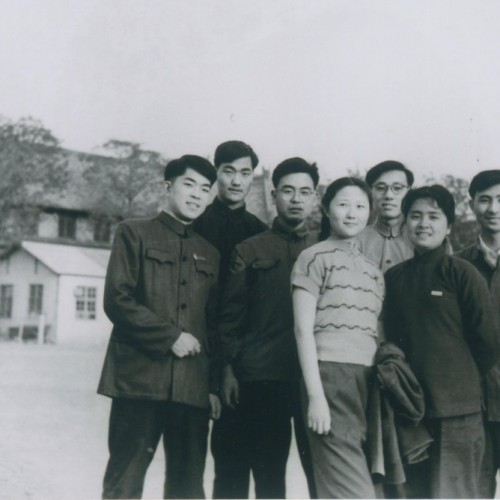 此组照片由范梦祥、朱懋铎提供 均系中央美术学院1957级美术史第一班同学（少数外班同学）在校时合影