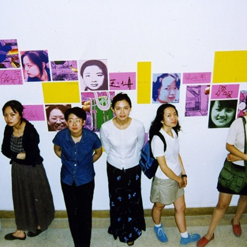 1999年毕业展览从左到右曹铭 李晶 储婷 刘钊 王小丹 梁远苇 曹璐 孙聪